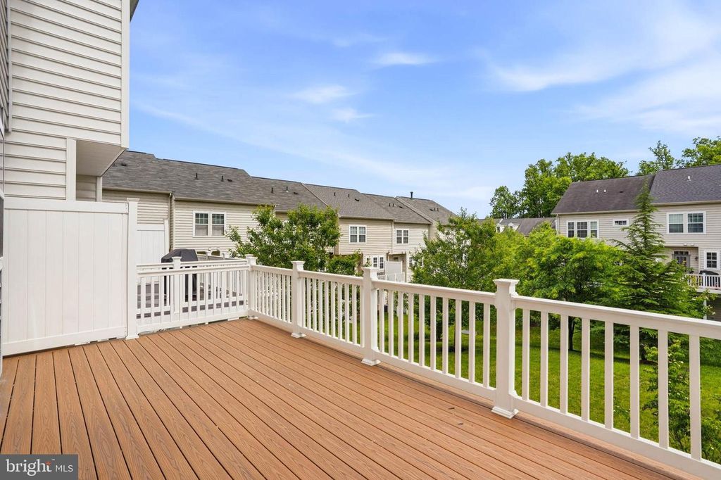 Image 35 of property listing at 9817 SOLAR CRSE, Laurel, MD 20723