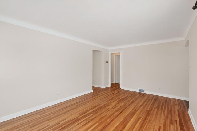 2186 4th Street E, Saint Paul, MN 55119