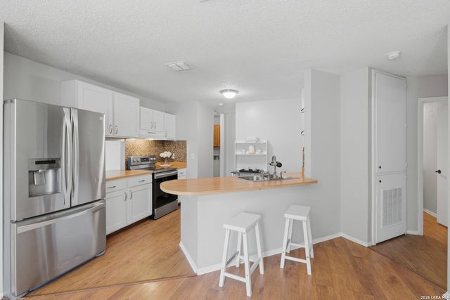 14114 CLOVER HL, San Antonio, TX 78217