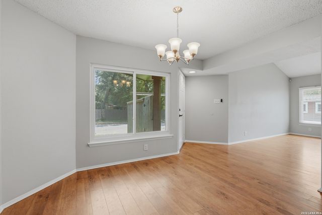 14114 CLOVER HL, San Antonio, TX 78217