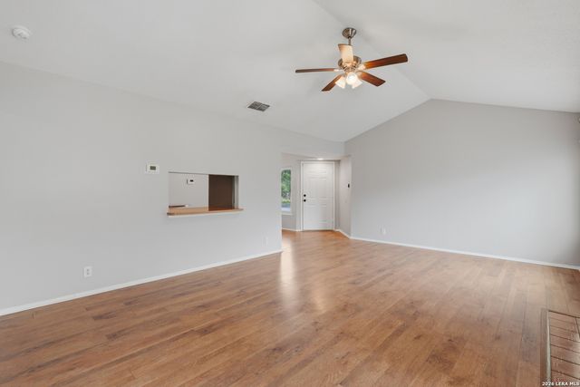 14114 CLOVER HL, San Antonio, TX 78217