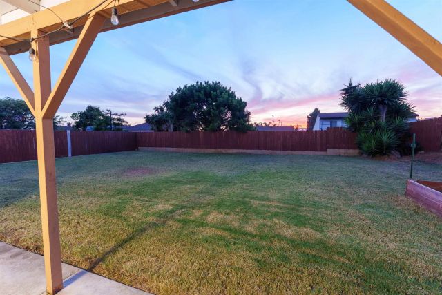1527 Triton Pl, San Diego, CA 92154