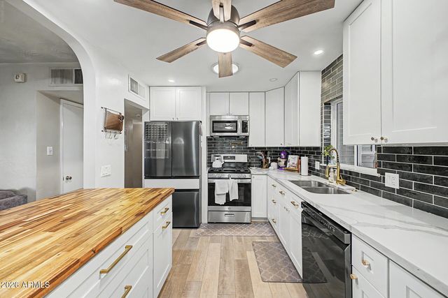 4524 N 24TH Place, Phoenix, AZ 85016