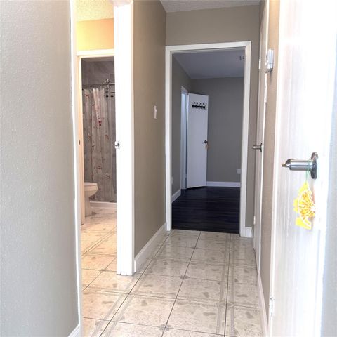 2457 Briarwest Boulevard, Houston, TX 77077