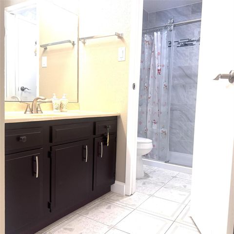 2457 Briarwest Boulevard, Houston, TX 77077