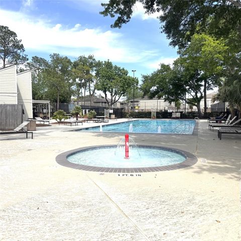 2457 Briarwest Boulevard, Houston, TX 77077