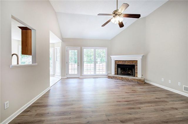 620 Saddle Brooke Drive, Dallas, GA 30132