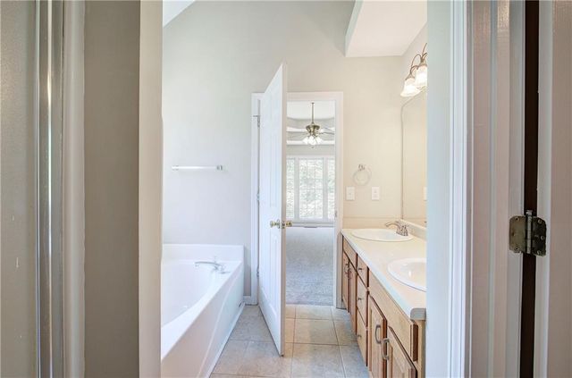 620 Saddle Brooke Drive, Dallas, GA 30132