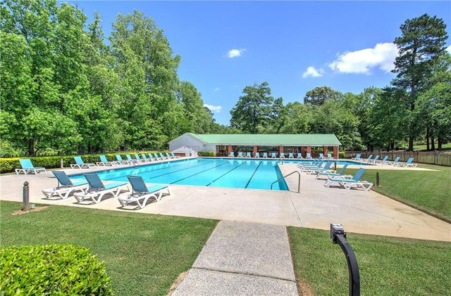 620 Saddle Brooke Drive, Dallas, GA 30132