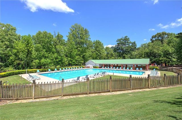 620 Saddle Brooke Drive, Dallas, GA 30132