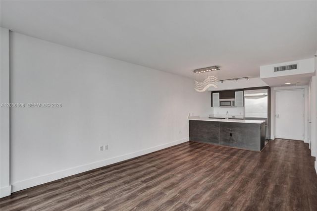 55 SE 6th St 3604, Miami, FL 33131