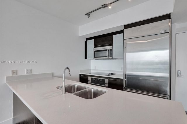 55 SE 6th St 3604, Miami, FL 33131
