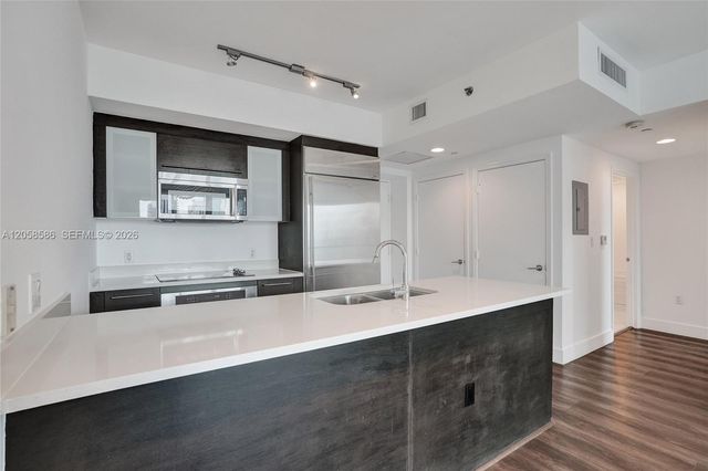 55 SE 6th St 3604, Miami, FL 33131