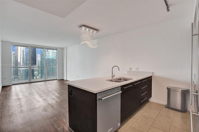 55 SE 6th St 3604, Miami, FL 33131