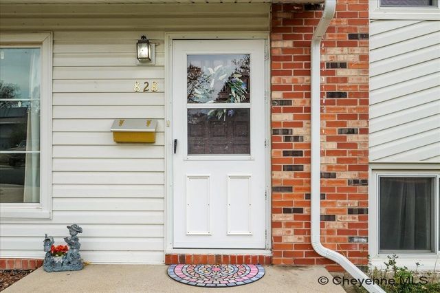 828 CLEVELAND AVE, Cheyenne, WY 82001