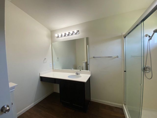 307 Camellia DR, Hutto, TX 78634