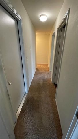 307 Camellia DR, Hutto, TX 78634