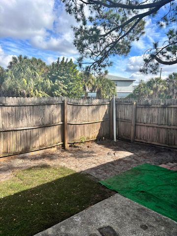 4269 Tymberwood Lane, Orlando, FL 32839