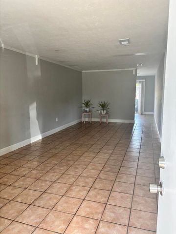 4269 Tymberwood Lane, Orlando, FL 32839