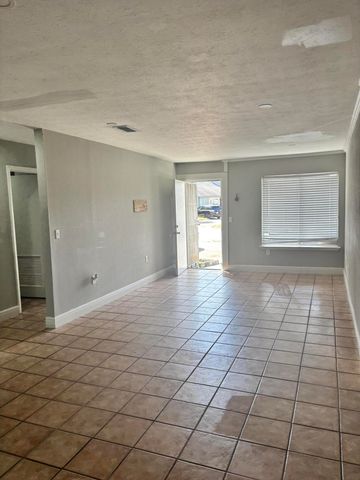 4269 Tymberwood Lane, Orlando, FL 32839