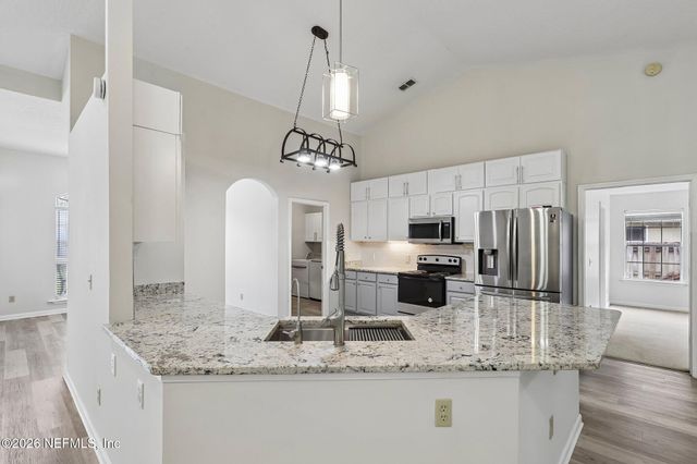 5628 CREST CREEK Drive, Jacksonville, FL 32258
