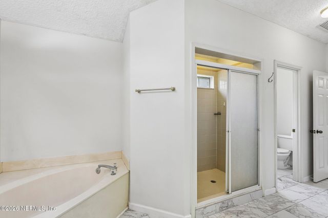 5628 CREST CREEK Drive, Jacksonville, FL 32258