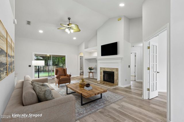 5628 CREST CREEK Drive, Jacksonville, FL 32258