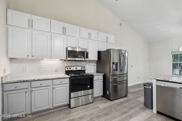 5628 CREST CREEK Drive, Jacksonville, FL 32258