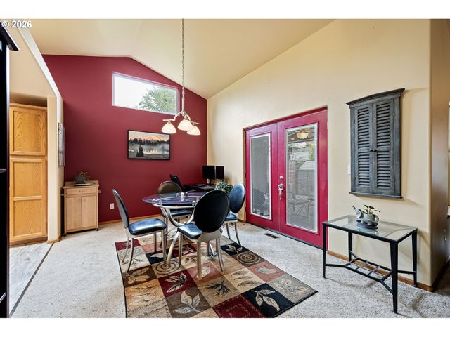 1161 MOLLY Ln, Eugene, OR 97404