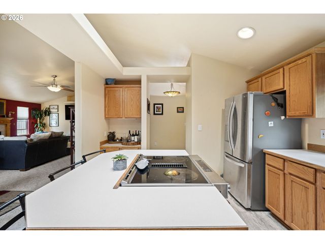 1161 MOLLY Ln, Eugene, OR 97404