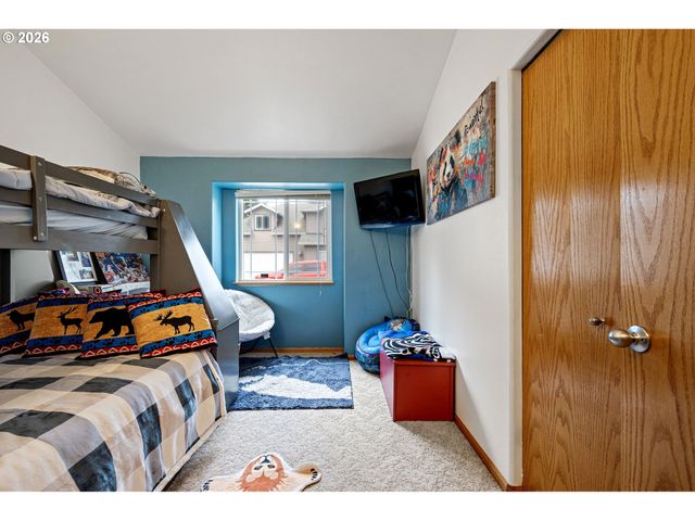 1161 MOLLY Ln, Eugene, OR 97404