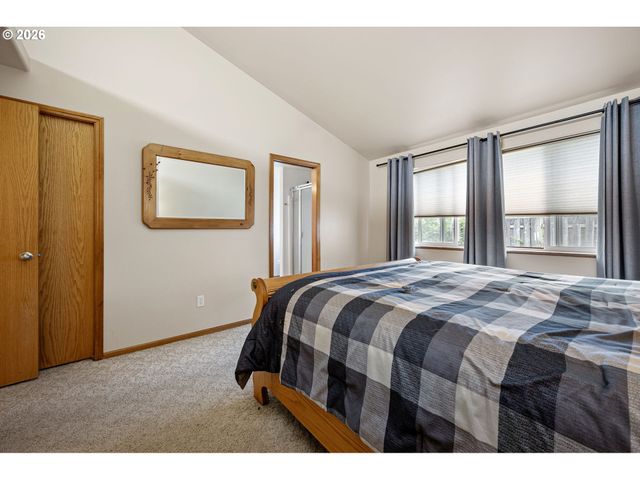 1161 MOLLY Ln, Eugene, OR 97404