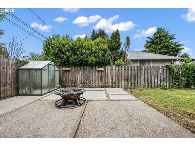 1161 MOLLY Ln, Eugene, OR 97404