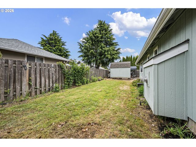 1161 MOLLY Ln, Eugene, OR 97404