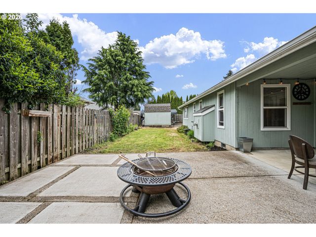 1161 MOLLY Ln, Eugene, OR 97404