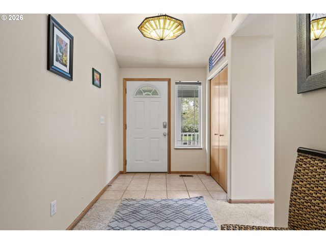 1161 MOLLY Ln, Eugene, OR 97404