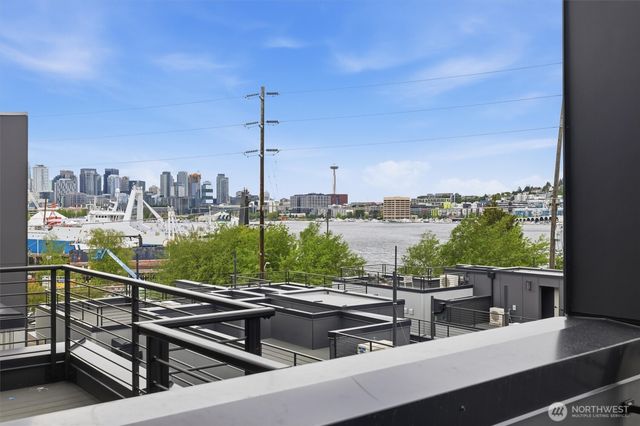 2017 Minor Avenue E, Seattle, WA 98102