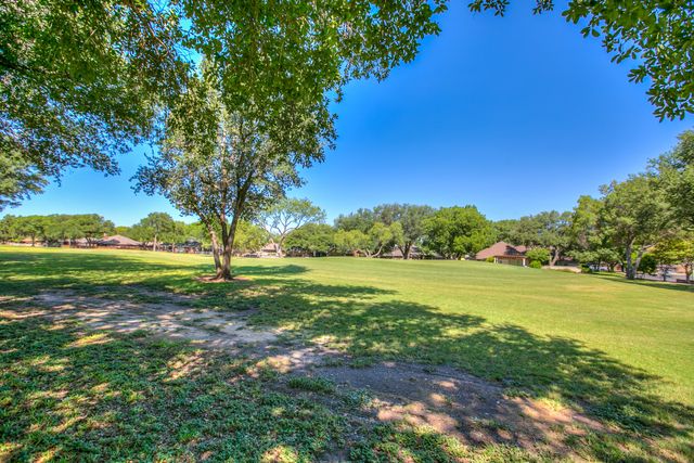 5301 Beverly Drive, San Angelo, TX 76904