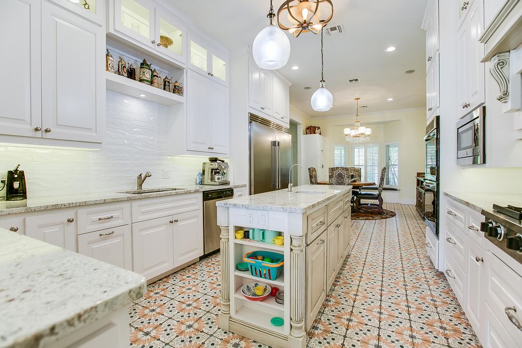 Image 16 of property listing at 5301 Beverly Drive, San Angelo, TX 76904