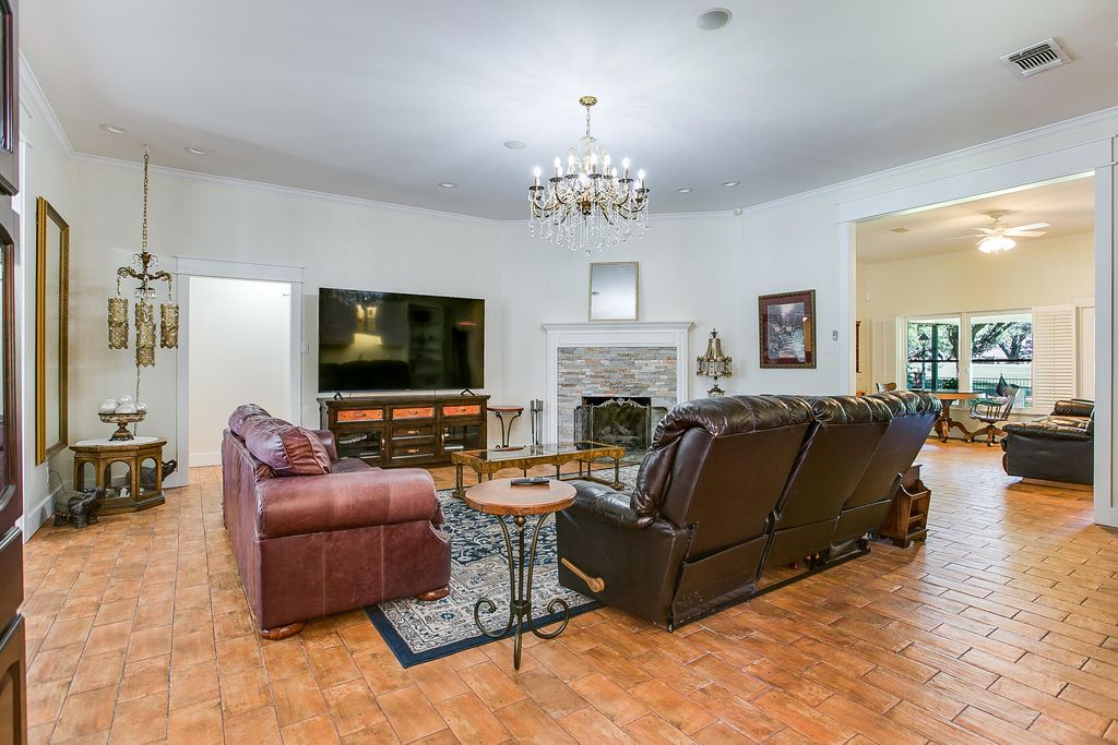 Image 9 of property listing at 5301 Beverly Drive, San Angelo, TX 76904