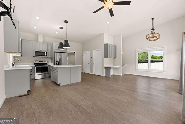 221 Columbus Drive, Homer, GA 30547