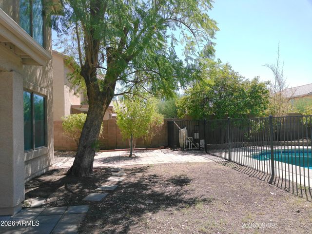 8640 N 68TH Drive, Peoria, AZ 85345