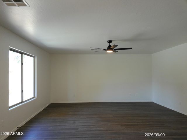 8640 N 68TH Drive, Peoria, AZ 85345