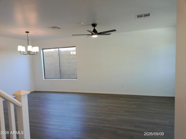 8640 N 68TH Drive, Peoria, AZ 85345