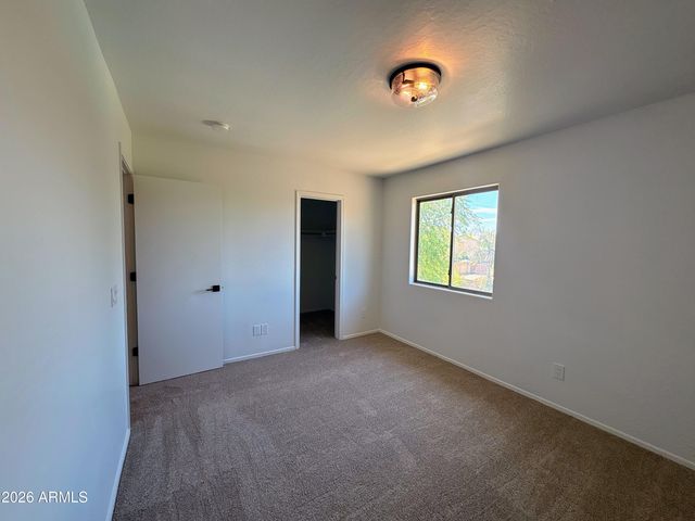 8640 N 68TH Drive, Peoria, AZ 85345