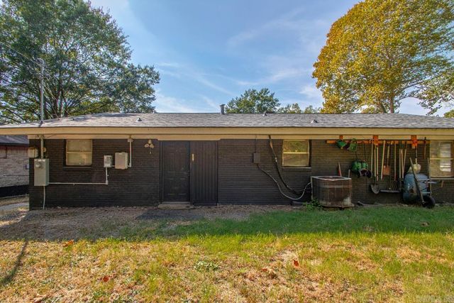 4114 Hillside Dr, North Little Rock, AR 72118