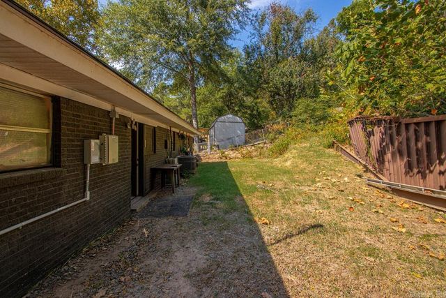 4114 Hillside Dr, North Little Rock, AR 72118