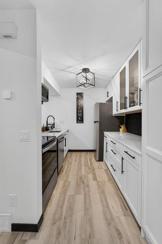 2911 Marina Drive, Middleton, WI 53562