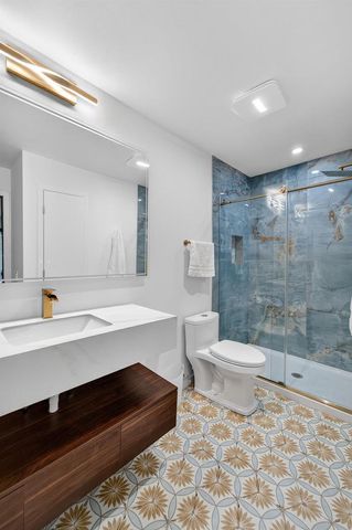 2911 Marina Drive, Middleton, WI 53562