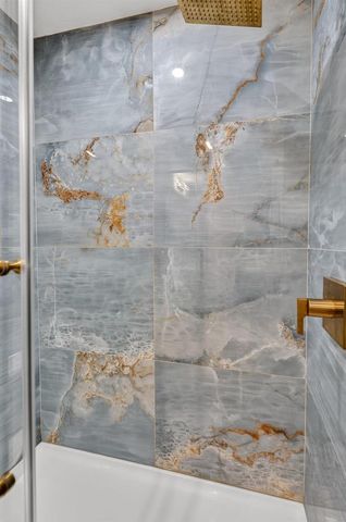 2911 Marina Drive, Middleton, WI 53562